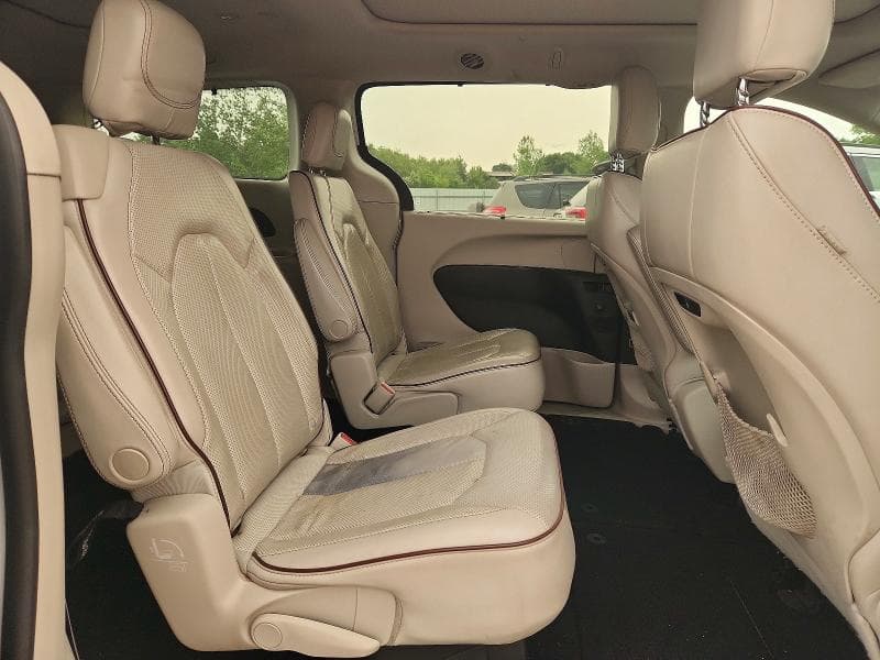 2020 CHRYSLER PACIFICA LIMITED 11