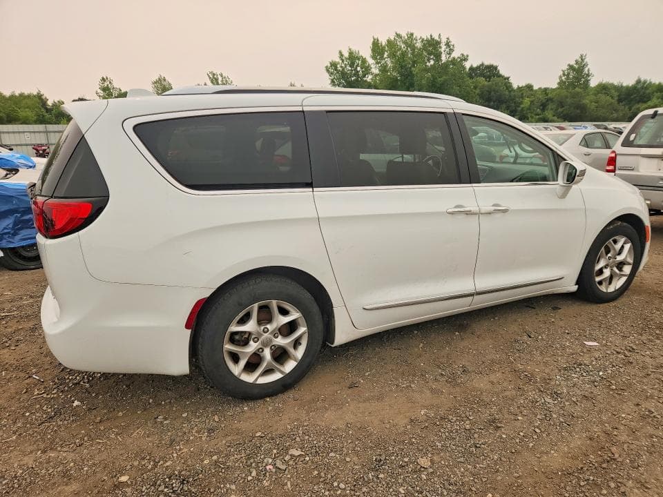 2020 CHRYSLER PACIFICA LIMITED 3