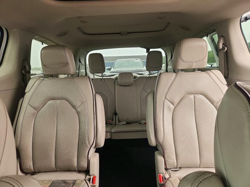 2020 CHRYSLER PACIFICA LIMITED 10