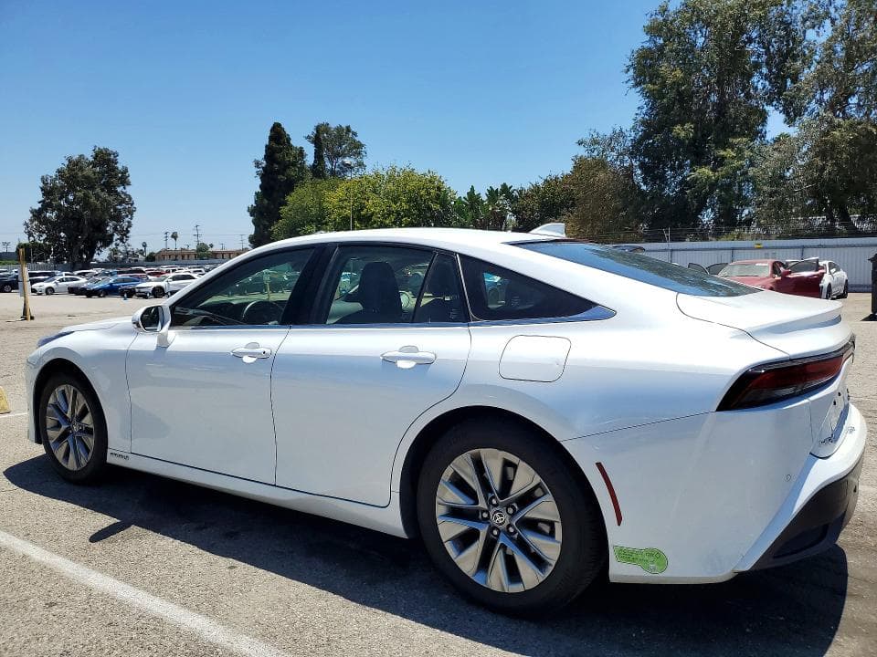 2022 TOYOTA MIRAI XLE XLE 2