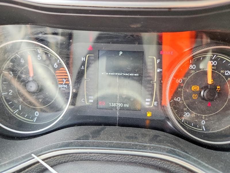 2020 JEEP CHEROKEE LATITUDE PLUS 9