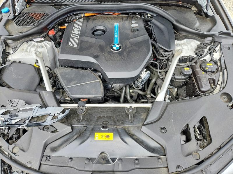 2018 BMW 530XE 11