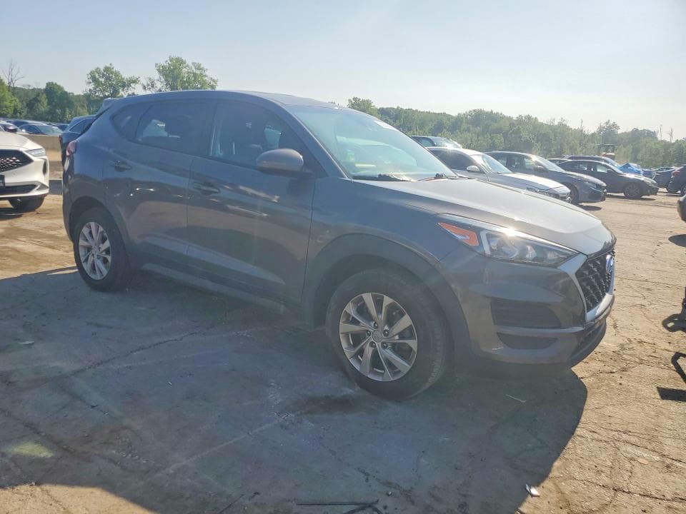 2020 HYUNDAI TUCSON SE 4
