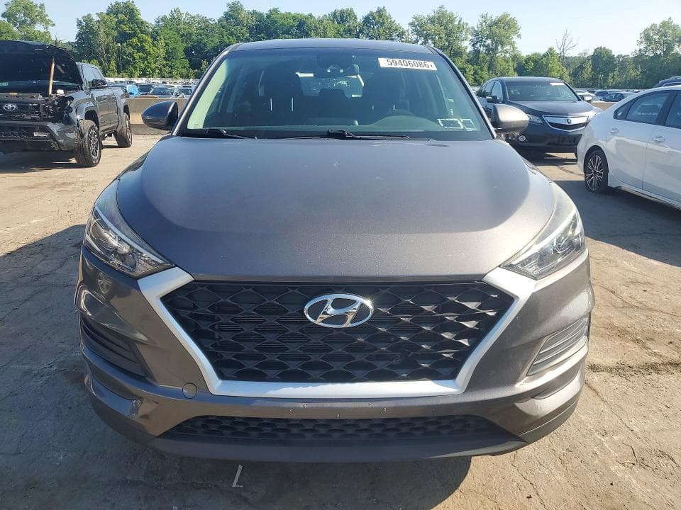 2020 HYUNDAI TUCSON SE 5