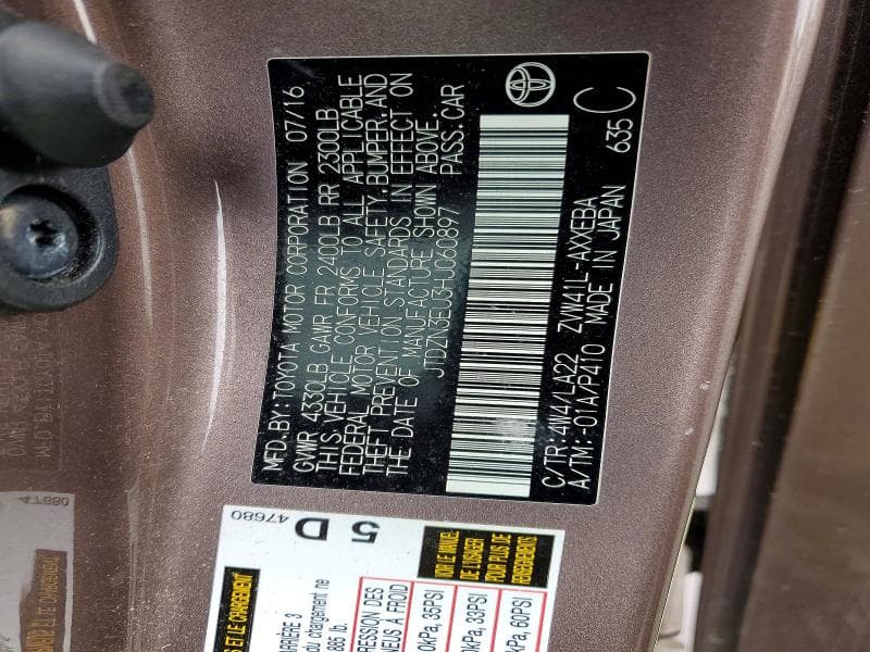 2017 TOYOTA PRIUS V FOUR 13