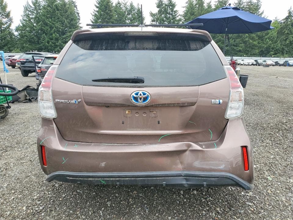 2017 TOYOTA PRIUS V FOUR 6
