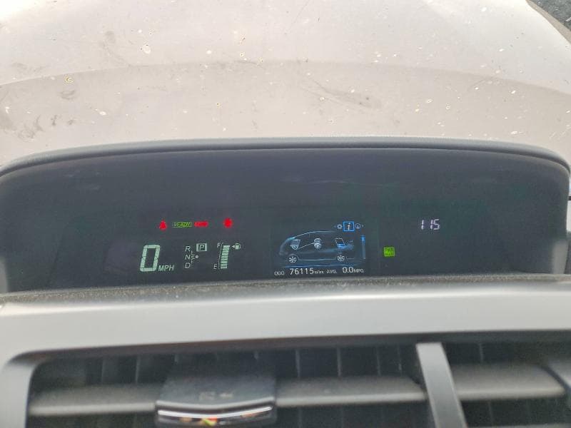 2017 TOYOTA PRIUS V FOUR 9
