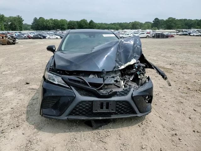 2018 TOYOTA CAMRY L L 13
