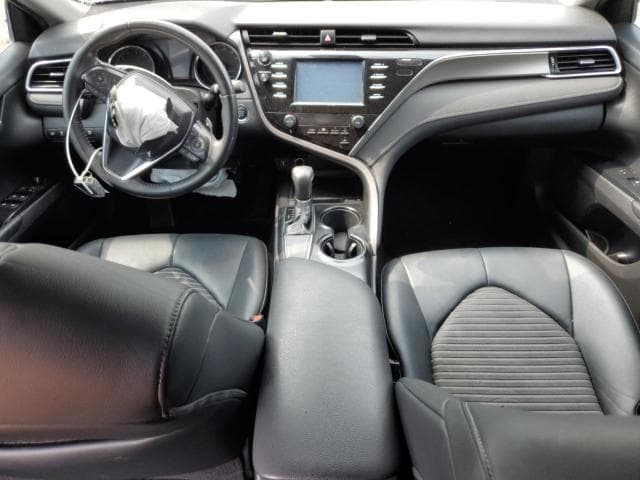 2018 TOYOTA CAMRY L L 8