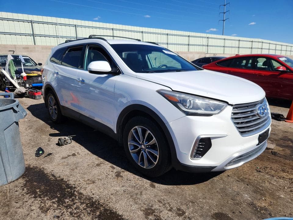 2017 HYUNDAI SANTA FE SE SE 4