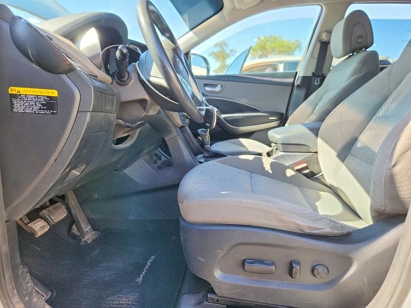 2017 HYUNDAI SANTA FE SE SE 7