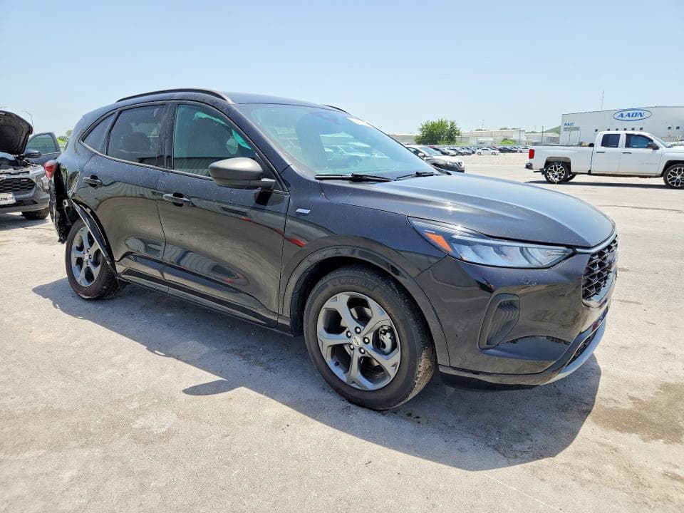 2023 FORD ESCAPE ST LINE 4