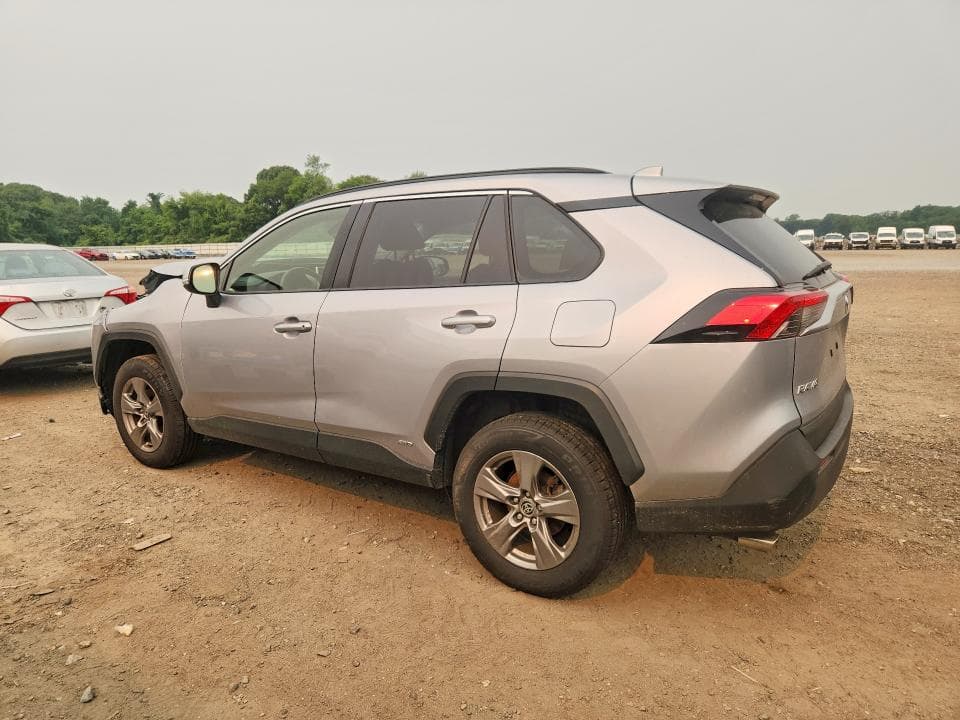 2025 TOYOTA RAV4 LE 2