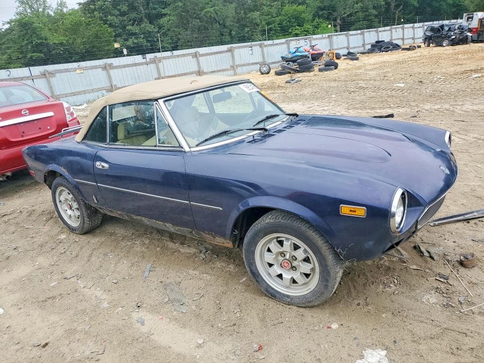 1982 FIAT 124 SPIDER 4