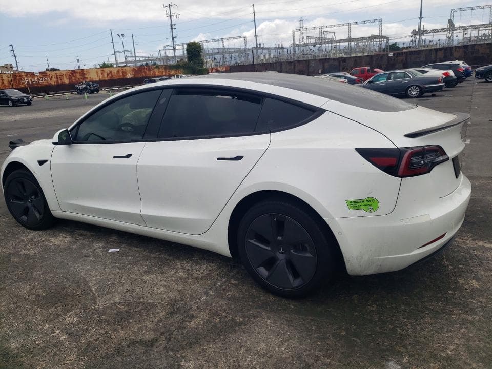 2022 TESLA MODEL 3 2