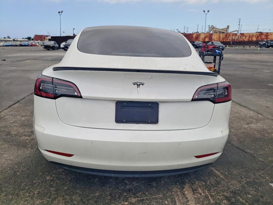 2022 TESLA MODEL 3 6