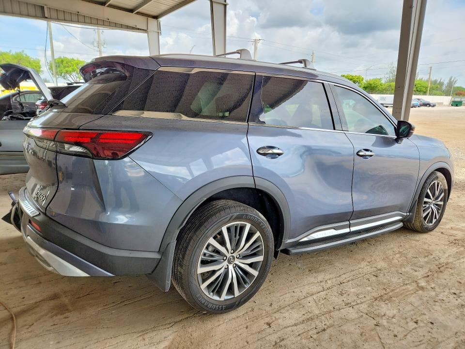 2023 INFINITI QX60 SENSORY 3