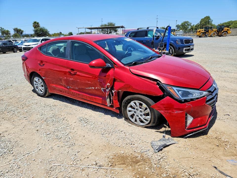 2020 HYUNDAI ELANTRA SE 4