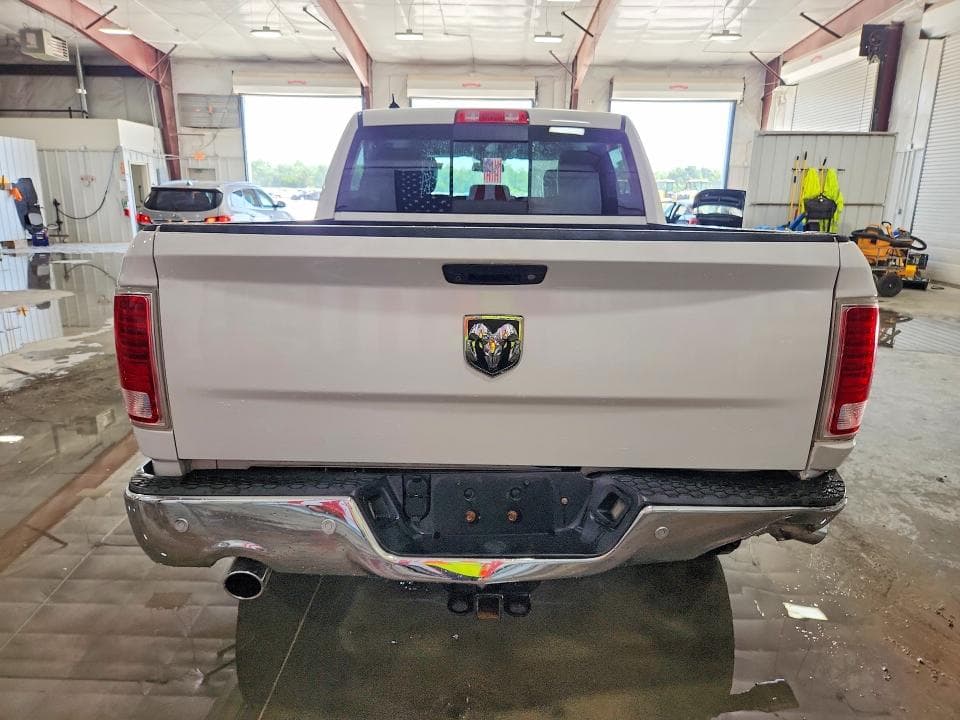 2017 RAM 1500 LARAMIE 6