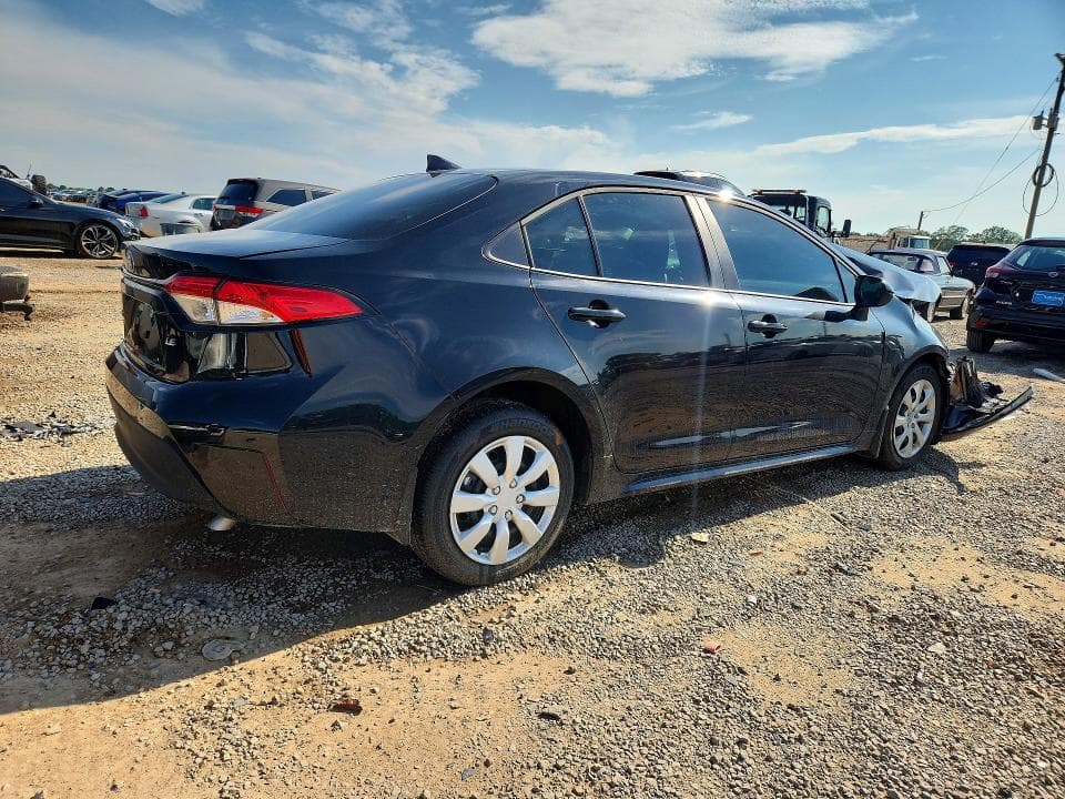 2026 TOYOTA COROLLA LE 3