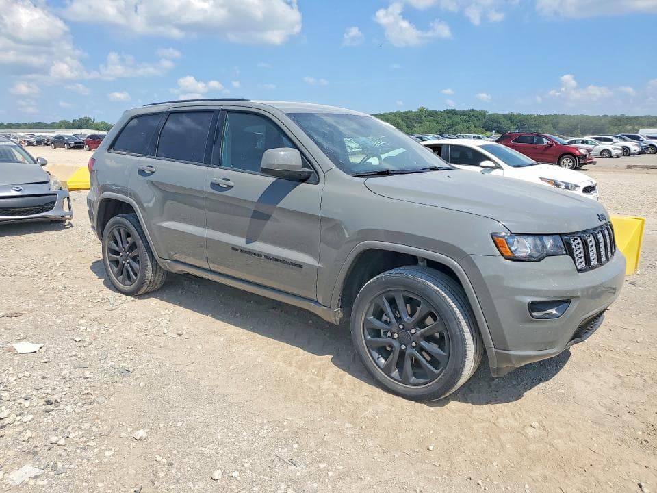 2022 JEEP GRAND CHEROKEE LAREDO E 4