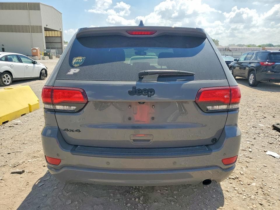 2022 JEEP GRAND CHEROKEE LAREDO E 6