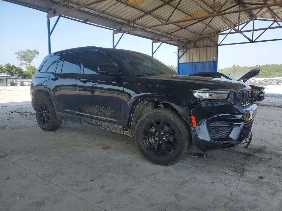 2024 JEEP GRAND CHEROKEE LAREDO 4