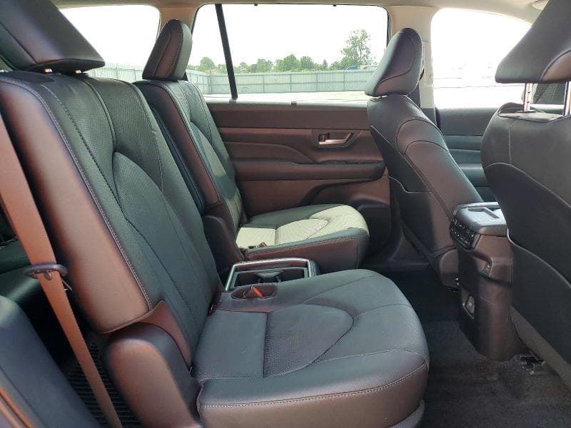 2026 TOYOTA GRAND HIGHLANDER LIMITED LIMITED 11