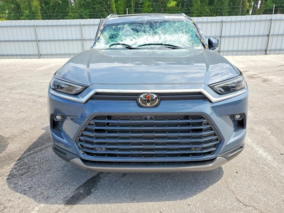 2026 TOYOTA GRAND HIGHLANDER LIMITED LIMITED 5