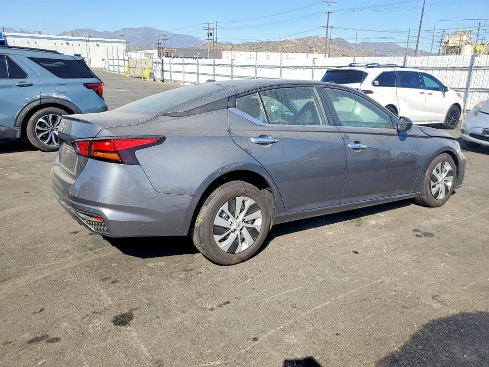 2025 NISSAN ALTIMA S 3