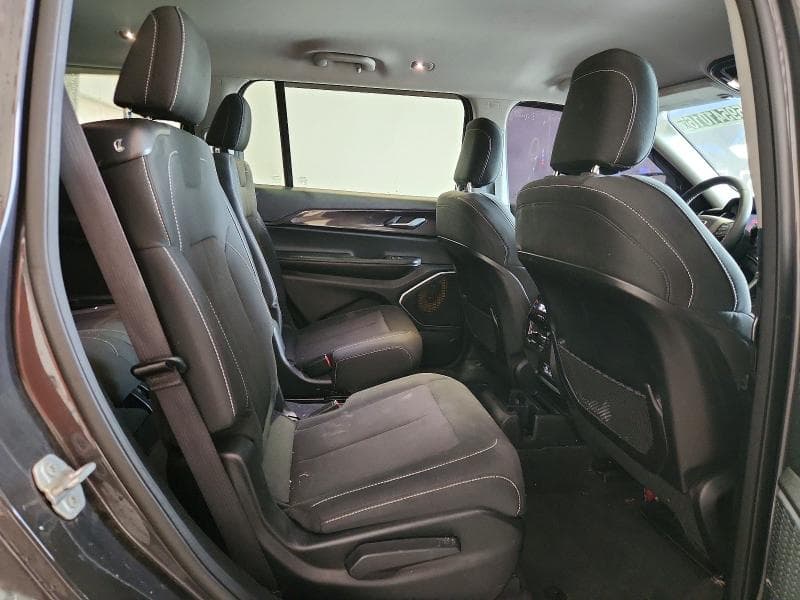 2022 JEEP GRAND CHEROKEE L LAREDO 11