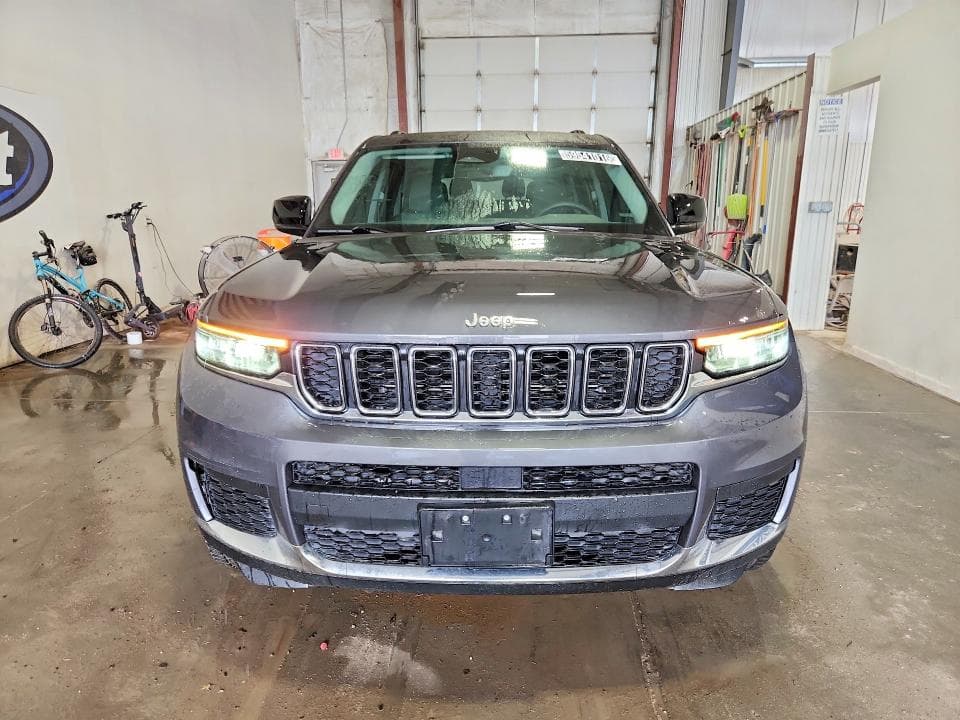 2022 JEEP GRAND CHEROKEE L LAREDO 5
