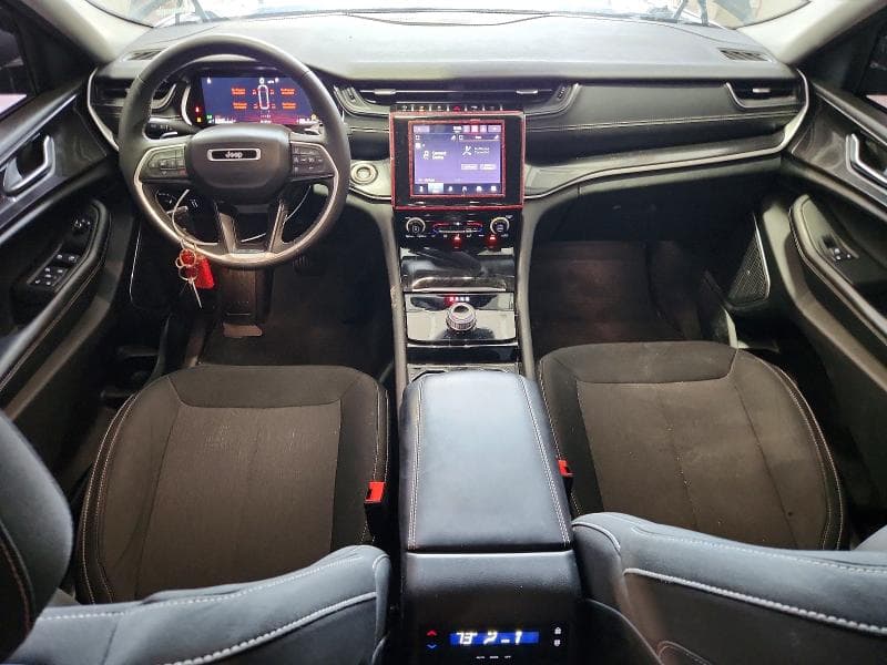 2022 JEEP GRAND CHEROKEE L LAREDO 8