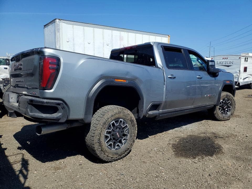 2025 GMC SIERRA K2500 AT4X 3