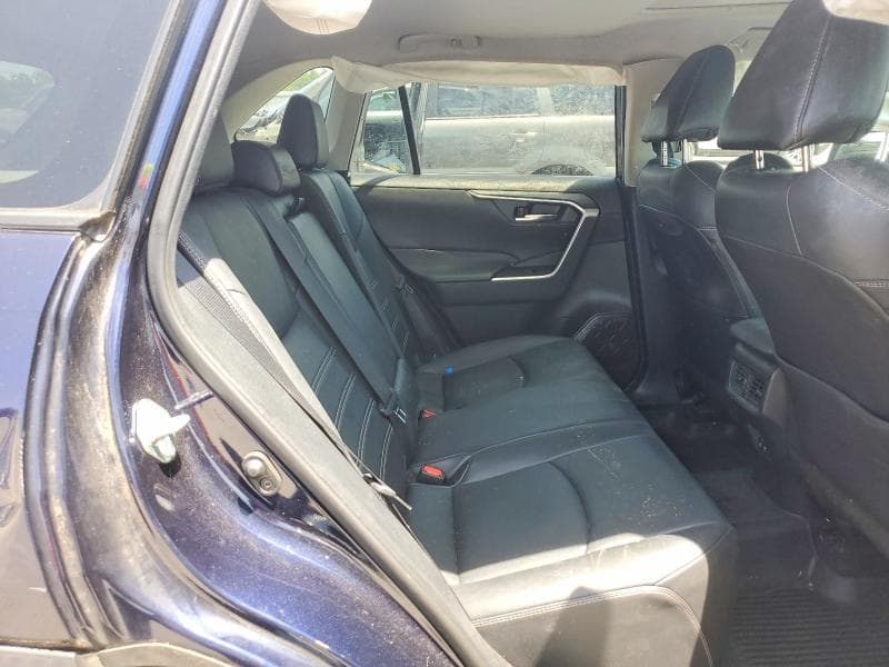 2020 TOYOTA RAV4 XLE PREMIUM 11