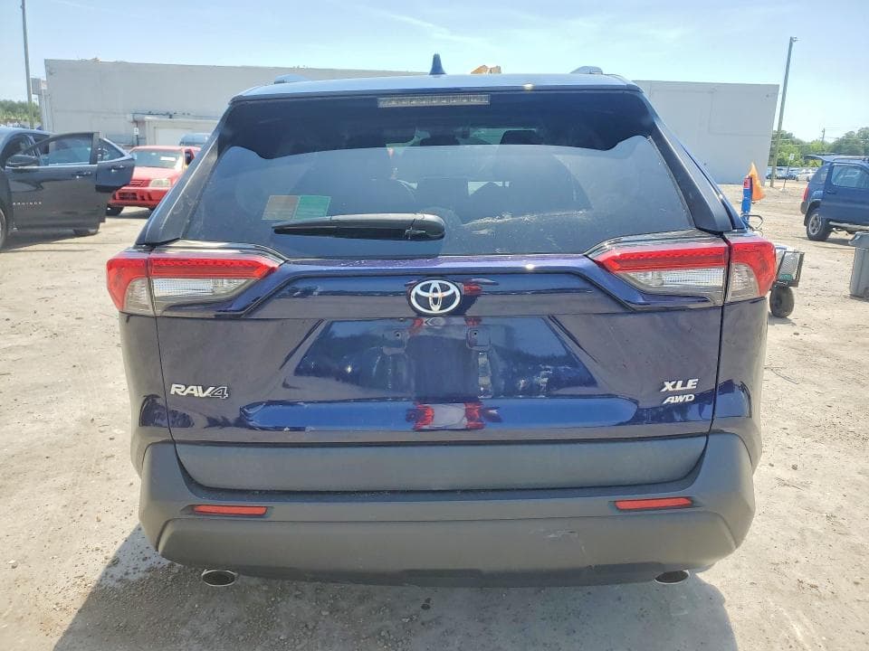 2020 TOYOTA RAV4 XLE PREMIUM 6