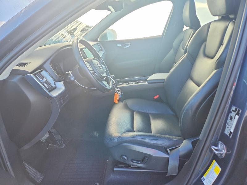 2021 VOLVO XC60 T5 MOMENTUM 7