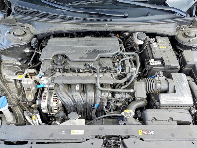 2025 HYUNDAI ELANTRA SE 11