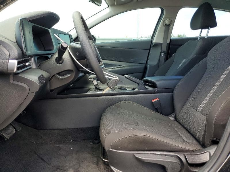2025 HYUNDAI ELANTRA SE 7