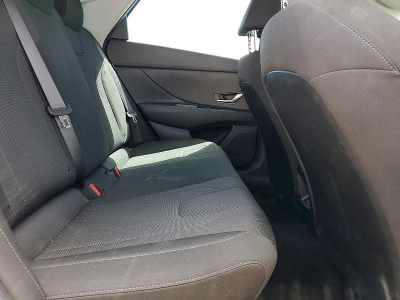 2025 HYUNDAI ELANTRA SE 10