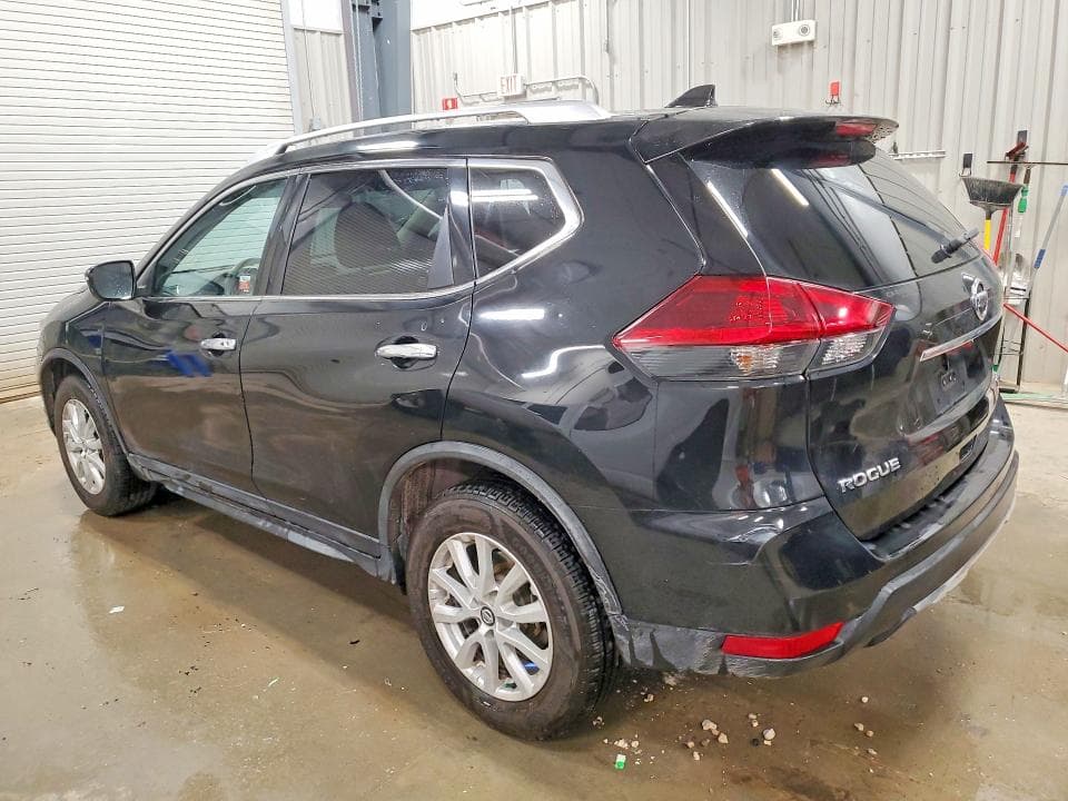 2018 NISSAN ROGUE SV 2