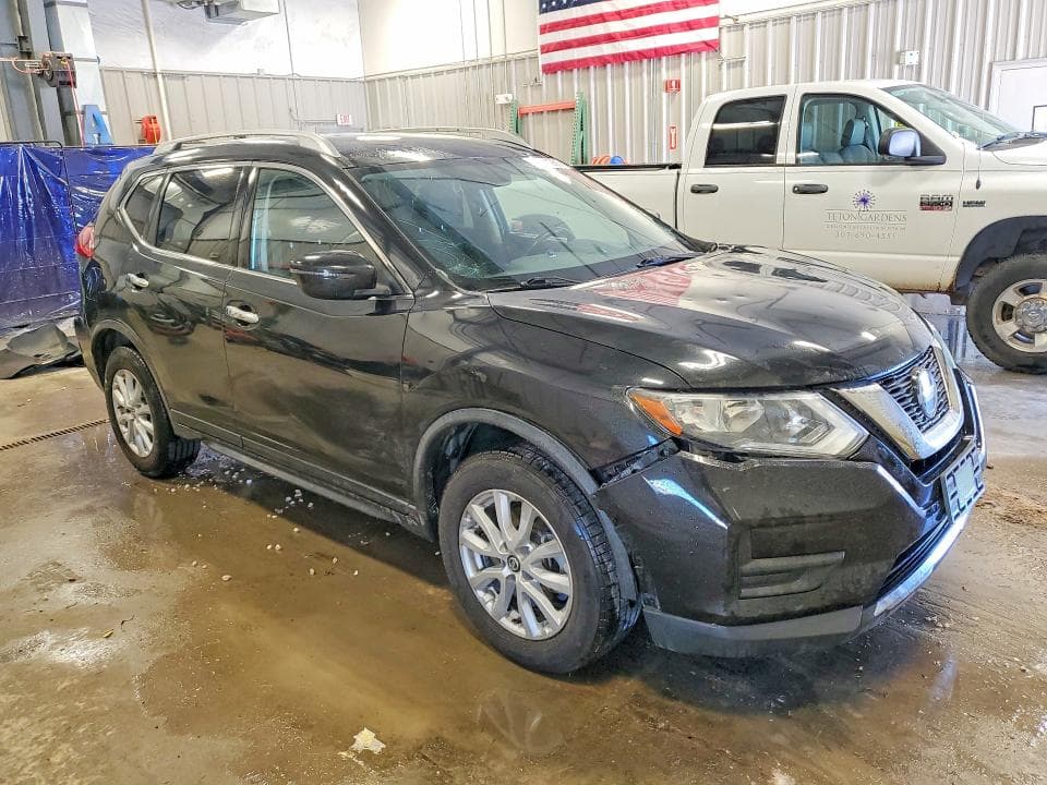 2018 NISSAN ROGUE SV 4