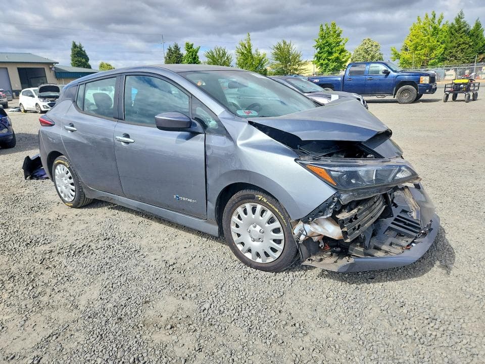 2019 NISSAN LEAF S 4