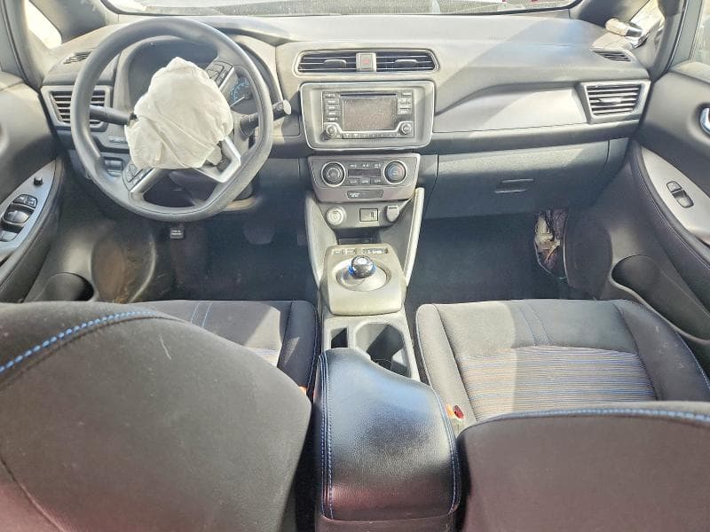2019 NISSAN LEAF S 8
