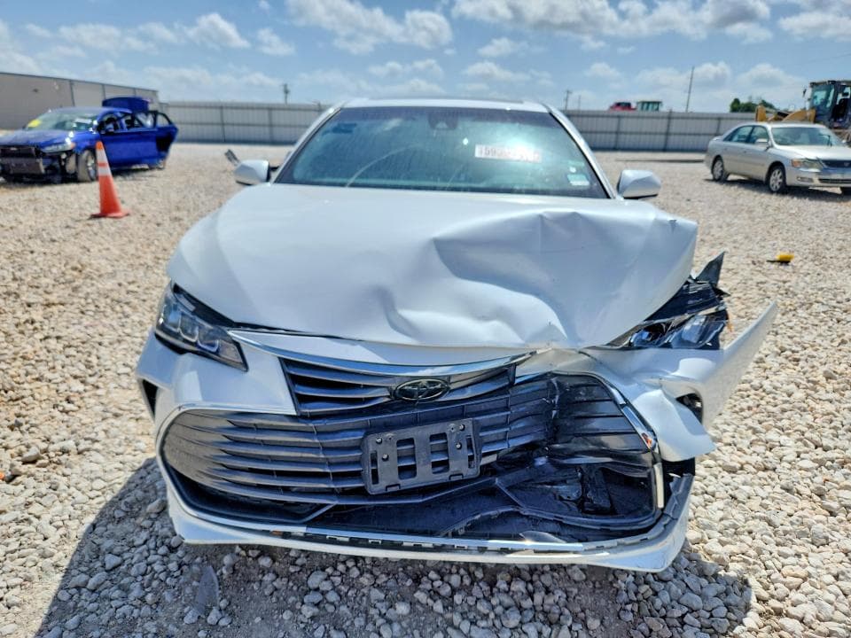 2021 TOYOTA AVALON XLE 5