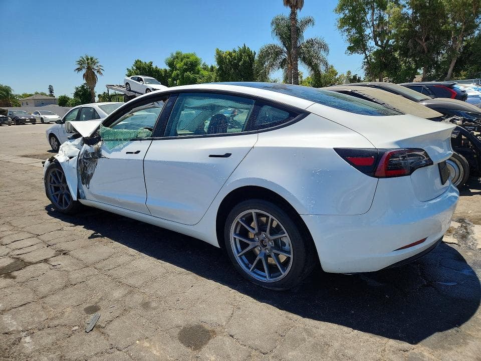 2023 TESLA MODEL 3 2