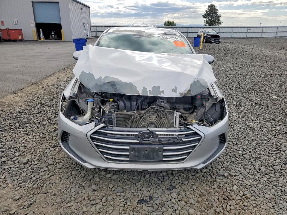 2017 HYUNDAI ELANTRA SE 5