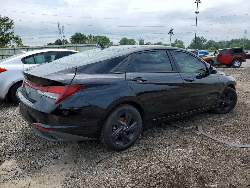 2021 HYUNDAI ELANTRA SEL 3