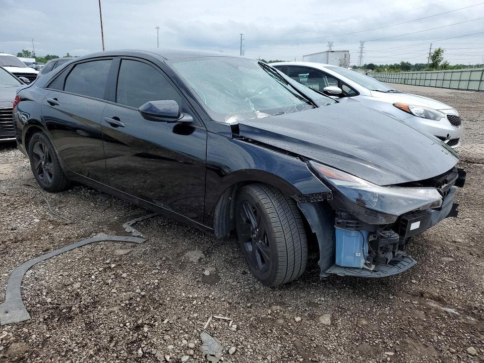 2021 HYUNDAI ELANTRA SEL 4
