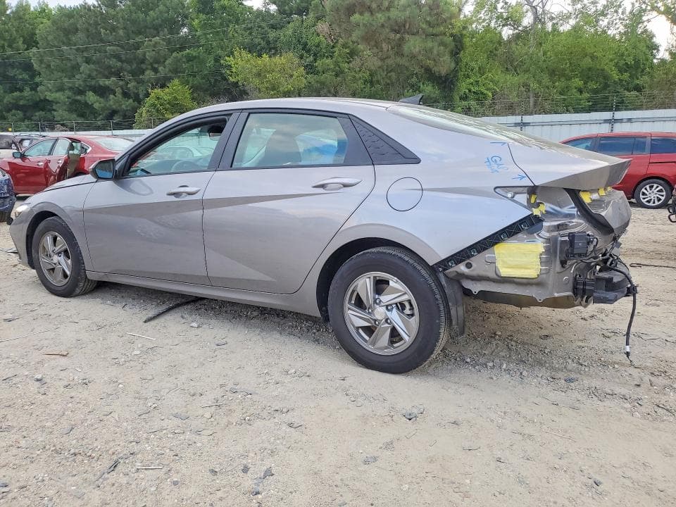 2025 HYUNDAI ELANTRA SE 2